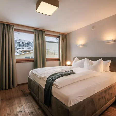 Hotel Victoria - Adults Only Bar & Breakfast-2